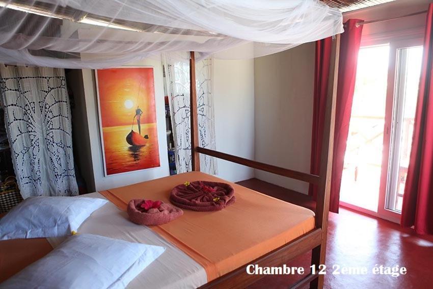 Chez Yolande Hotel Ampangorinana Eksteriør billede